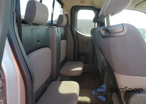 2011 Suzuki Equator Base from USA, damaged, VIN 5Z62D0CT9BC401892